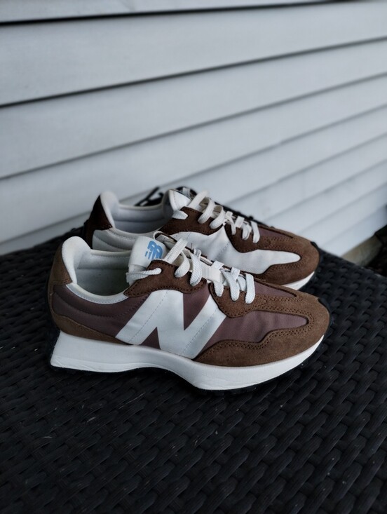 New Balance Shoes - New Balance 327 Sneakers Women’s 7 Brown White Suede U327LG